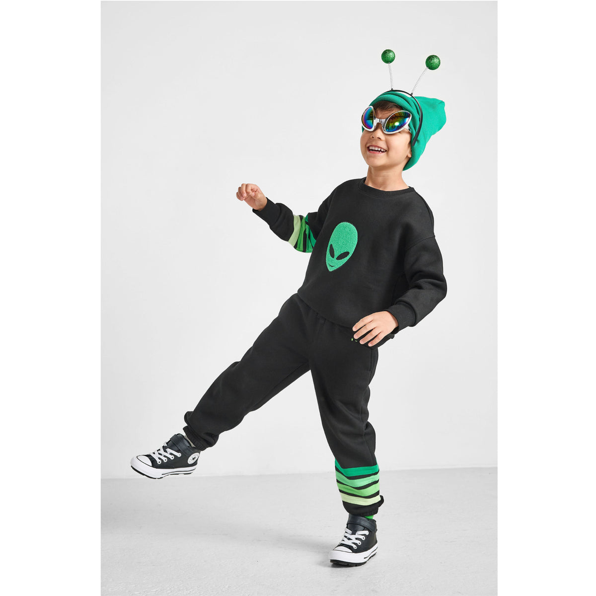 Organic Cotton Crewneck Sweatshirt - Alien Patch