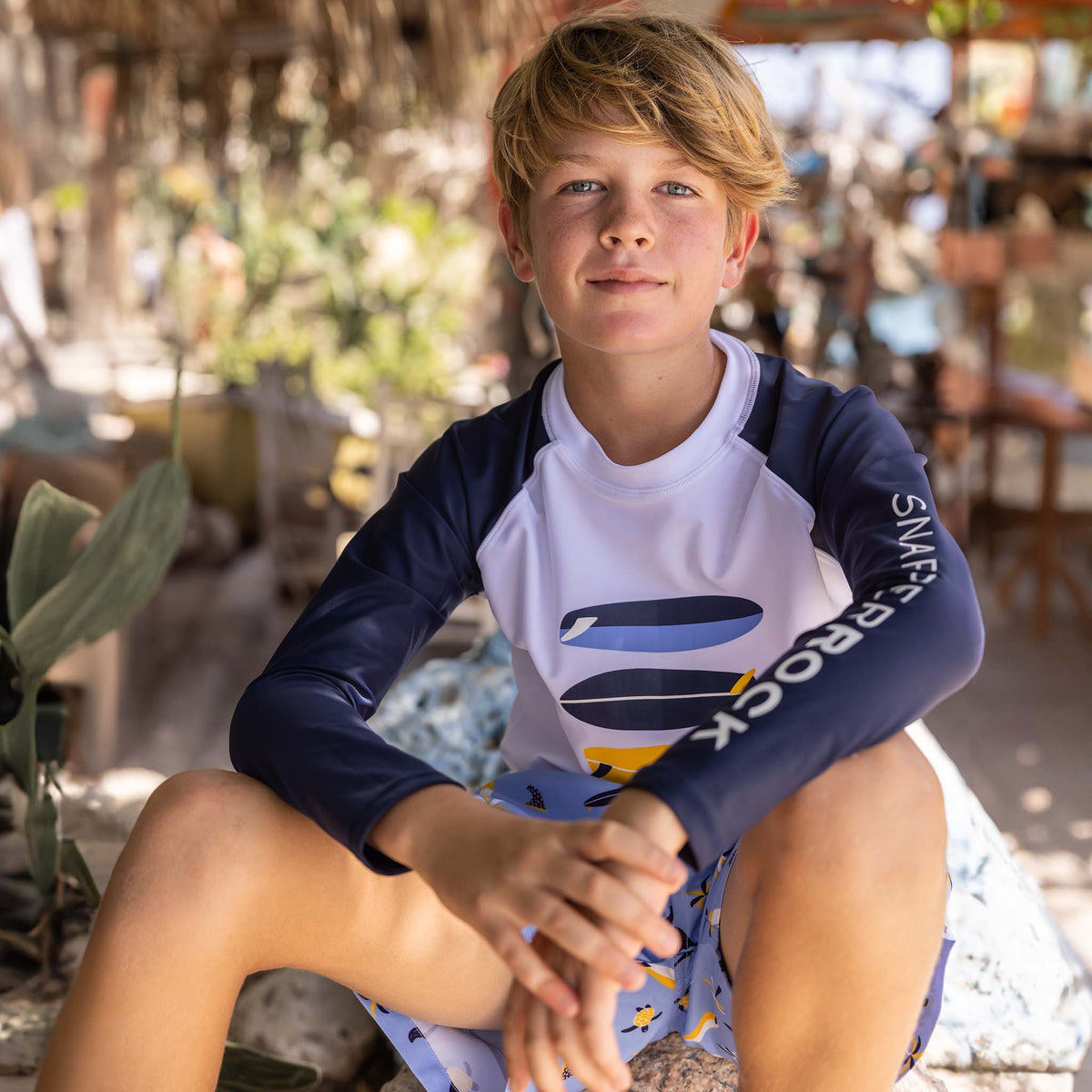 Rash guard- wave break*