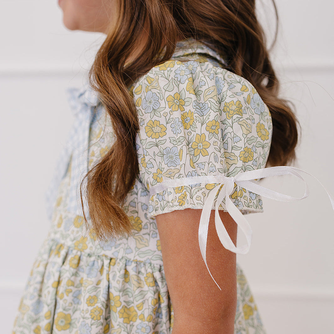 Dress with Peter Pan Collar - Sunny Floral
